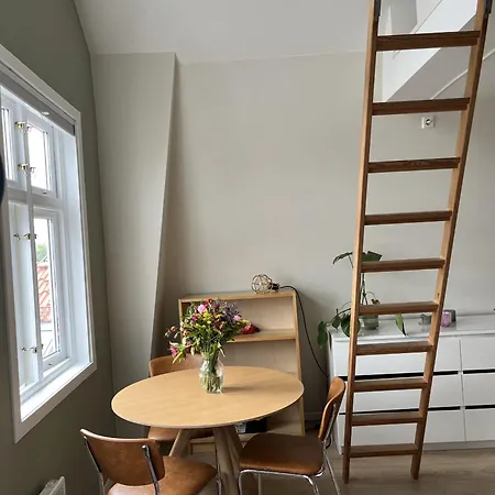 Cosy Close To The Dock In Appartement Bergen